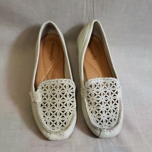 Bare Traps Shoes Silver Size 7.5 M Leather Slip-on